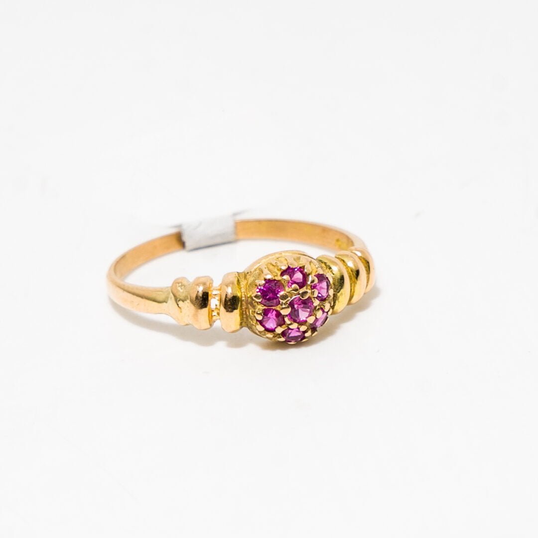 Anillo frutilla oro 18 kilates Castellani Joyeria